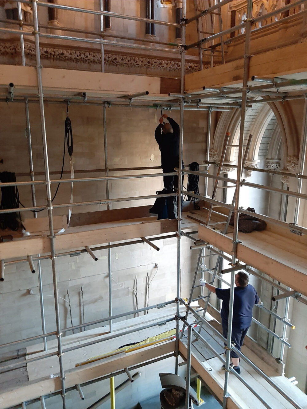 Installation preparation by the Constantine team